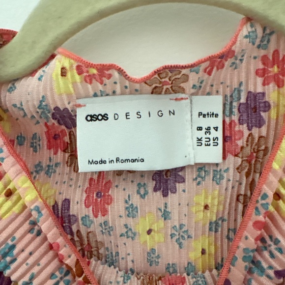 ASOS DESIGN Petite Floral Pleated Mini Dress — Lettuce Edge, Stretch, Size 4 - Picture 2 of 4
